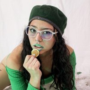 Camgirl is actually offline