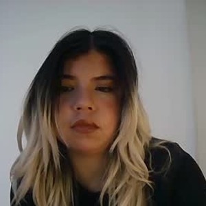 alaiamorelt cam girl