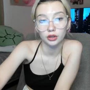 alice_sis webcam livesex profile on glamcambabes.com