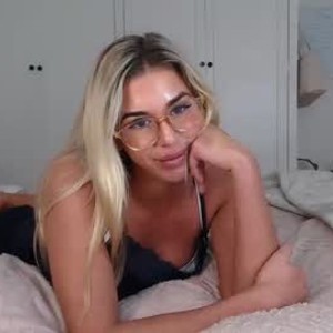 sexcityguide.com aprillove16 livesex profile in blonde cams