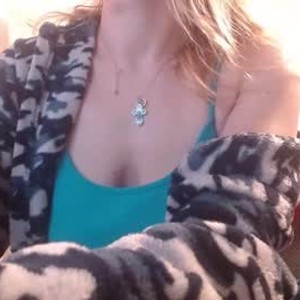 chaturbate arianaskudmi Live Webcam Featured On elivecams.com