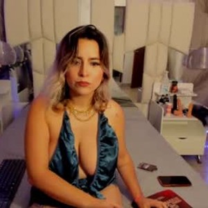 elivecams.com biancas_weet livesex profile in curvy cams