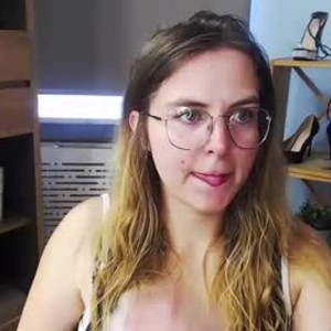 pornos.live blackrosezoey livesex profile in femdom cams