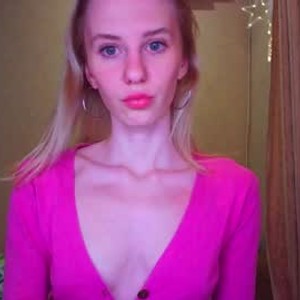 sleekcams.com caramel_pie_ livesex profile in skinny cams