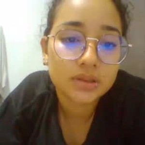 pornos.live chloeejonnes livesex profile in Young cams