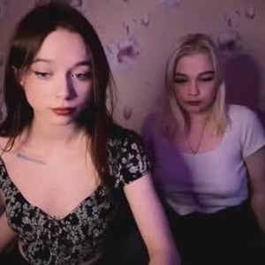 girlsupnorth.com dontoke_ livesex profile in small tits cams