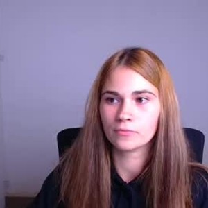 girlsupnorth.com elsa_mur livesex profile in shy cams