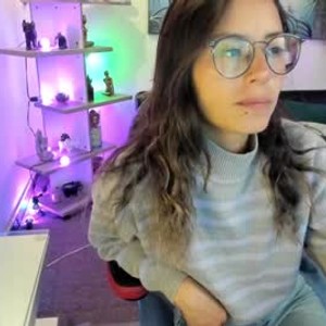 livesex.fan emmypetit livesex profile in skinny cams