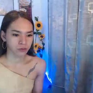 elivecams.com erikamhie_123 livesex profile in asian cams