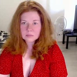 show2cam.com fiery_emma01 livesex profile in curvy cams