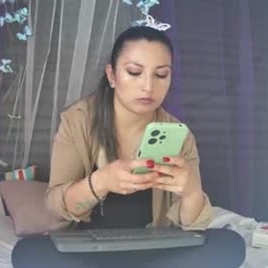 chaturbate giin_imp Live Webcam Featured On 6livesex.com