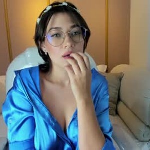 livesex.fan hellensander livesex profile in pantyhose cams