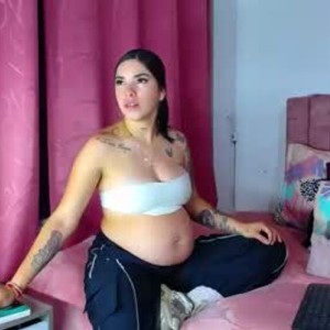 girlsupnorth.com hoot_alicee livesex profile in pregnant cams