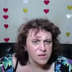 iluvcams.com kamiladelfi livesex profile in squirt cams