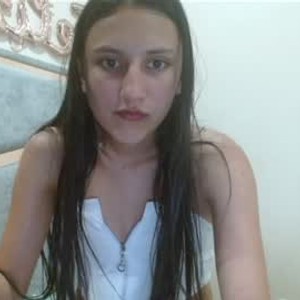 cheapadultsexcams.com kate_davies livesex profile in latina cams