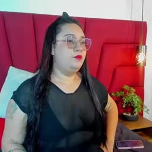 show2cam.com leah_curvy livesex profile in feet cams