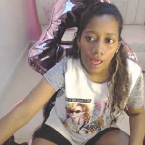 chaturbate lia_sub_ webcam profile pic via livesexr.com