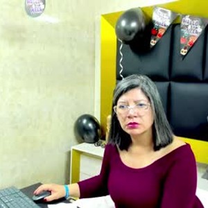 webcam-sexe.net madame_jay livesex profile in mature cams