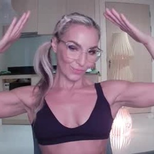 pornos.live miss_bikini livesex profile in muscle cams