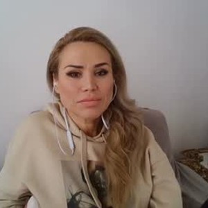 free6cams.com radmila_star livesex profile in slave cams