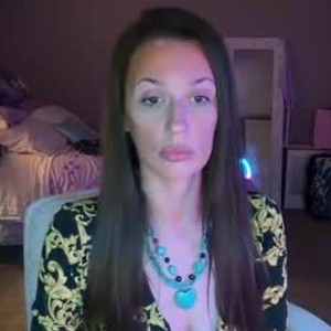 ravynjea webcam livesex profile on sleekcams.com