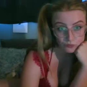 gonewildcams.com rosiealone livesex profile in curvy cams