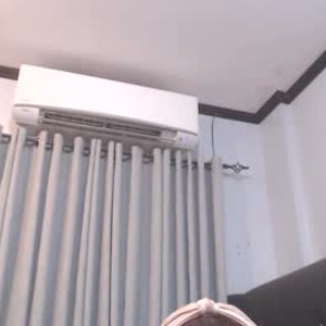 Cam girl seductive_doleya