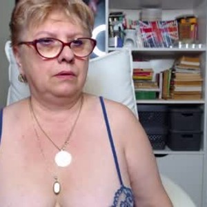 chaturbate sexylynette4u webcam profile pic via girlsupnorth.com