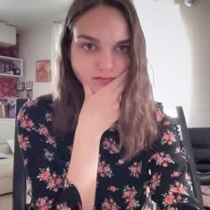 elivecams.com shymeowjuli livesex profile in teen cams