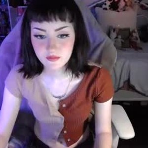 elivecams.com tinyprincess_doll livesex profile in petite cams