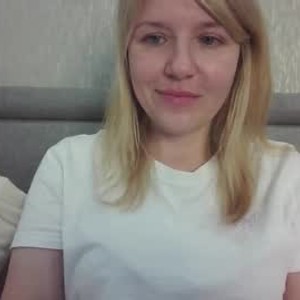 pornos.live urbadkitty livesex profile in new-skinny-smoking-pretty-face cams