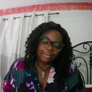 girlsupnorth.com uri_universe69 livesex profile in ebony cams