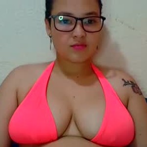 show2cam.com vanellope12 livesex profile in bisexual cams