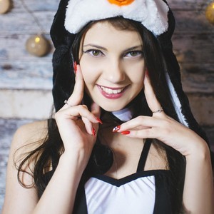 MissAracely's MyFreeCams show and profile
