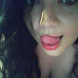 shycurvymom's MyFreeCams show and profile