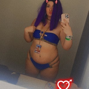 stripchat Avery_Doll webcam profile pic via pornos.live