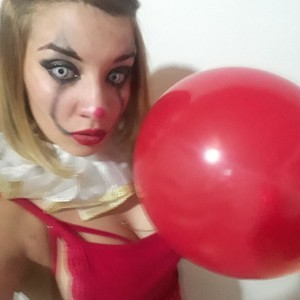 Missrossario's MyFreeCams show and profile