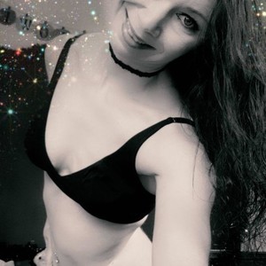 netcams24.com BrightonSweet livesex profile in dildo cams