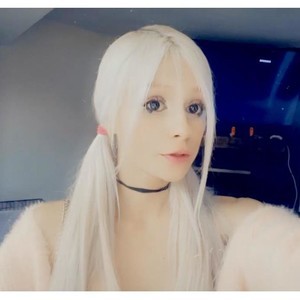 BambiDoll00's MyFreeCams show and profile