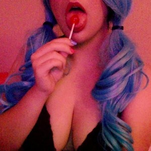ThiqqCutie's MyFreeCams show and profile
