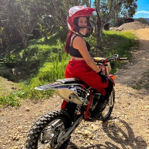 Coco_121's MyFreeCams show and profile