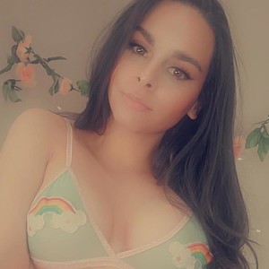girlsupnorth.com DaCute1 livesex profile in petite cams