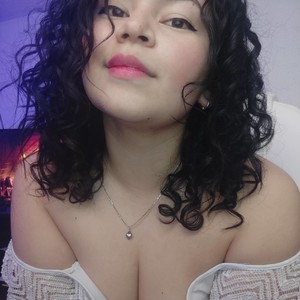 its_gissel's MyFreeCams show and profile