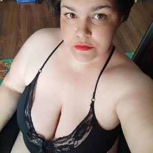 boommbi's MyFreeCams show and profile