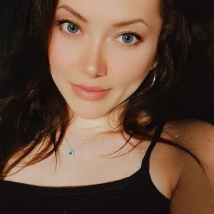YourAngelOff's MyFreeCams show and profile