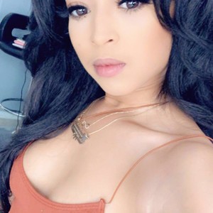 Iammya's MyFreeCams show and profile