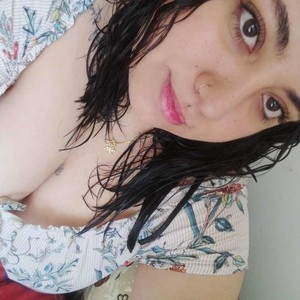 desiree_fiore's MyFreeCams show and profile