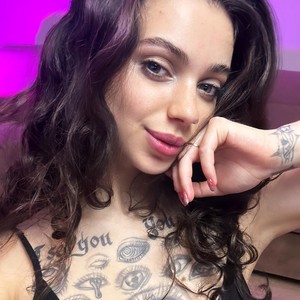 bad_witch_ myfreecams