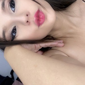 pornos.live Evelyn_cute livesex profile in blowjob cams