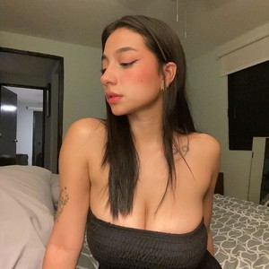 Spiicycandy's MyFreeCams show and profile